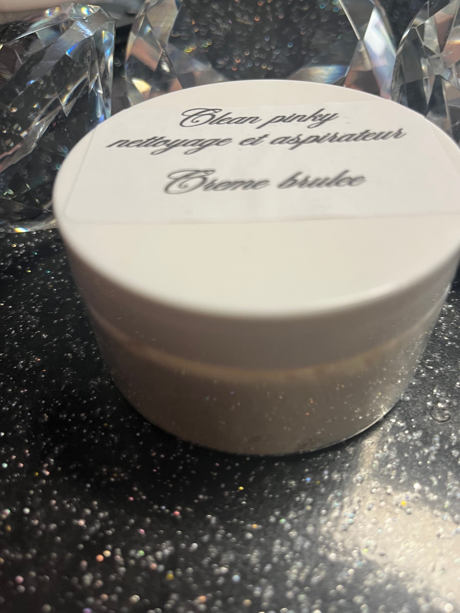 Poudre de ménage crème brulée