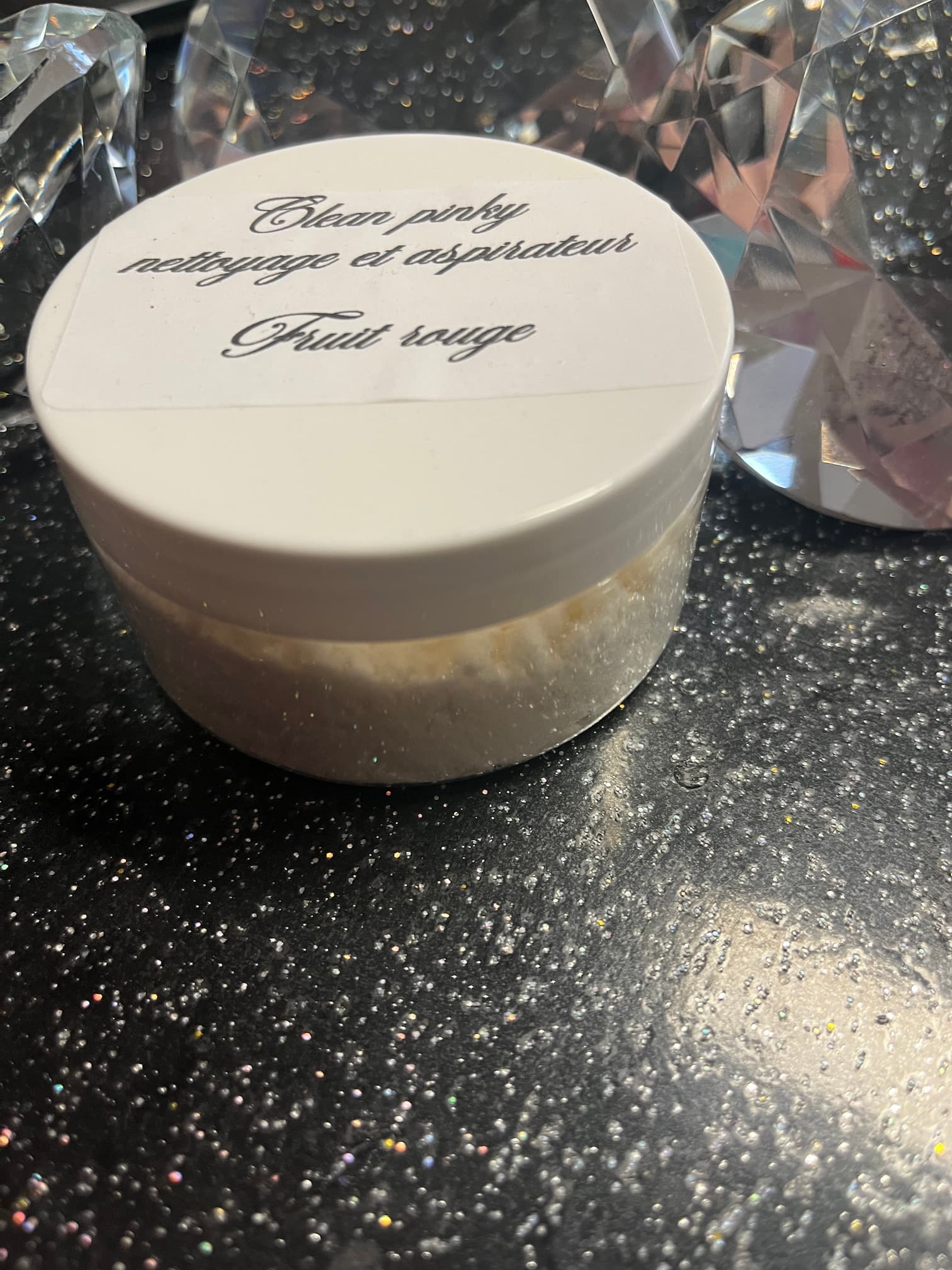 Poudre de ménage fruits rouges